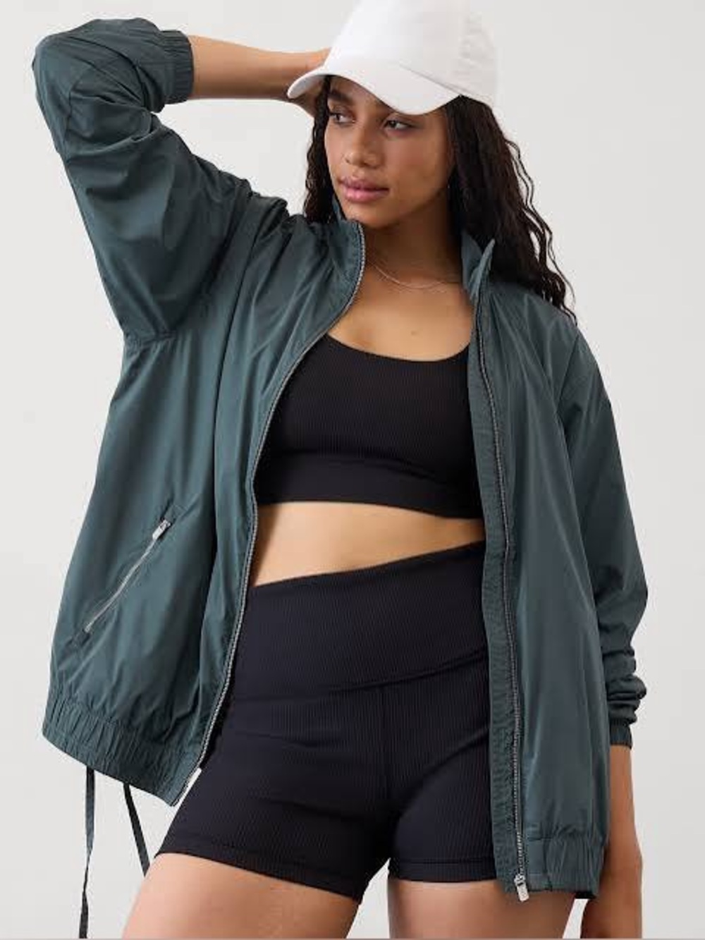 Athleta Women's Rise Anorak
Windbreaker Jacket in Eden Green
Sz Large